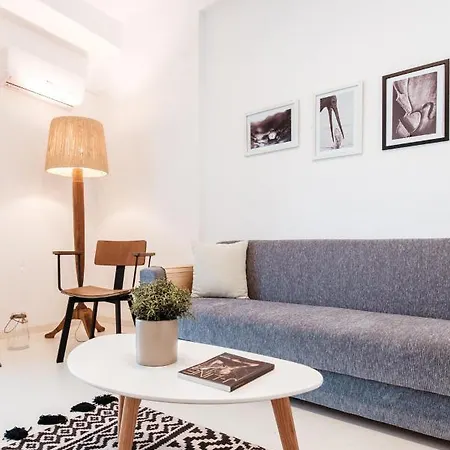 L&c Suites - C Edessa